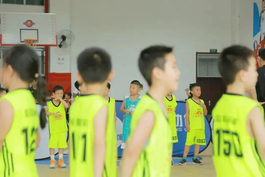 篮球训练技术动作视频下载教程_1